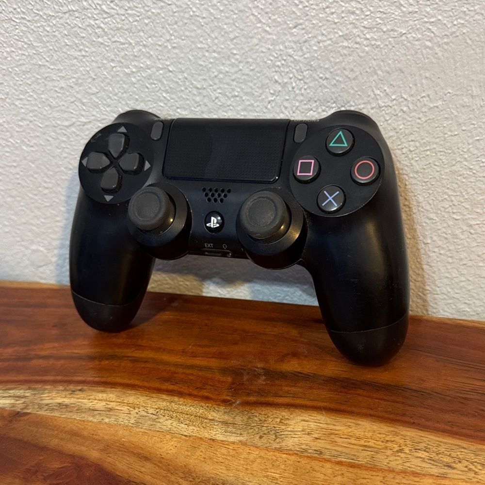 Sony PS4 DualShock 4 Wireless Controller Black Gaming Accessory OEM Authentic